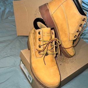 Women’s Timberland  boots
